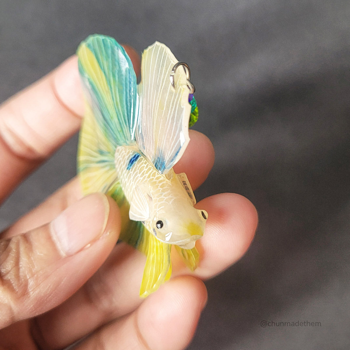 Emerald Betta Single Earring